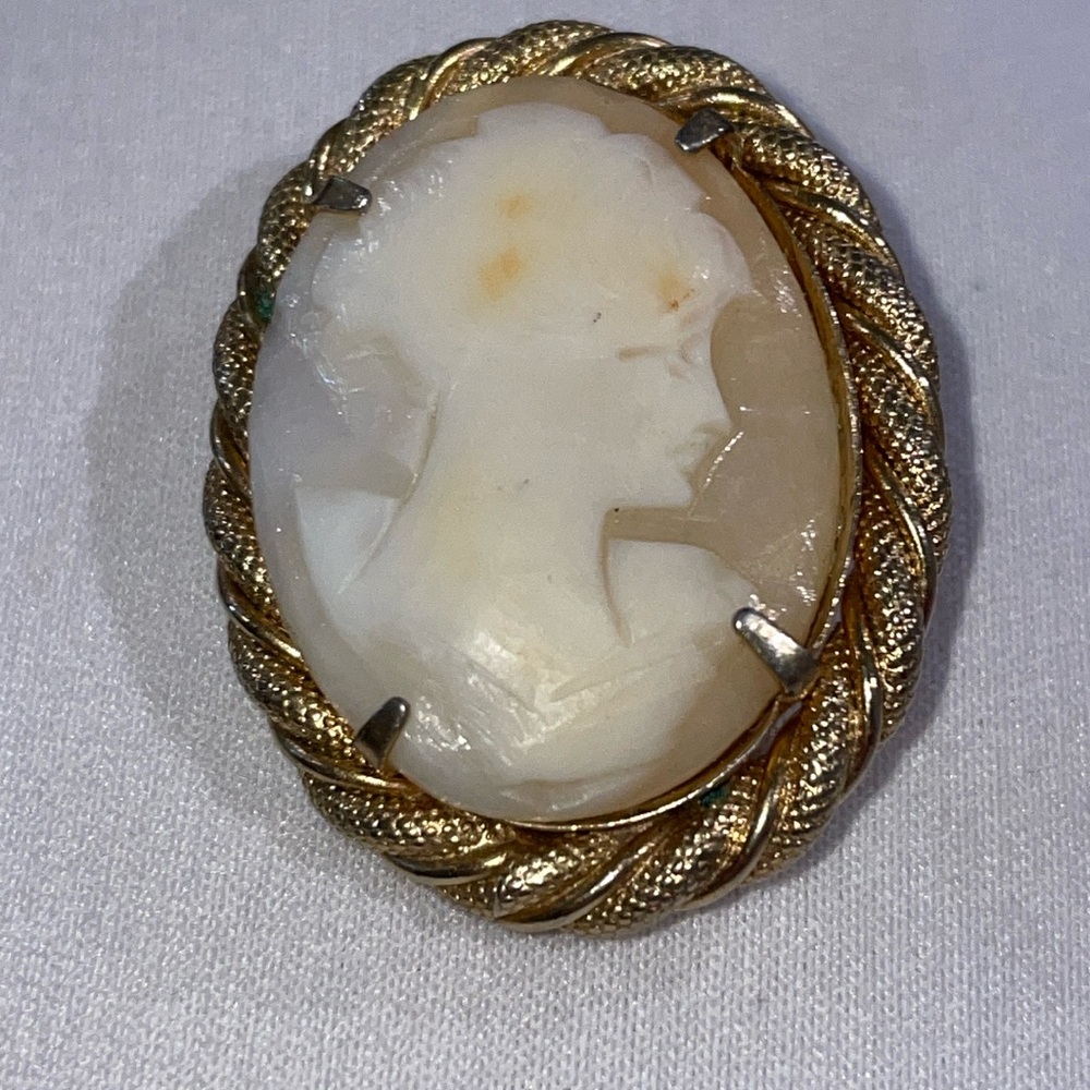 Vintage signed Carved Shell Cameo Brooch Pin